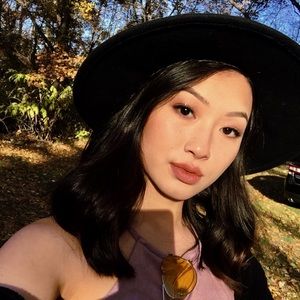 Meet your Posher, Angie